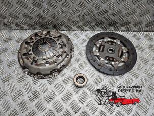 Gebruikte Koppelingsset (compleet) Volkswagen Golf V (1K1) 1.6 FSI 16V Prijs € 63,00 Margeregeling aangeboden door Autosloperij Pieper BV