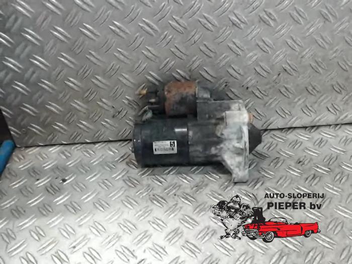 Gebruikte Startmotor Peugeot 3008 I (0U/HU) 2.0 HDiF 16V Prijs € 36,75 Margeregeling aangeboden door Autosloperij Pieper BV