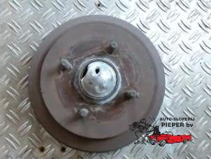 Gebruikte Wiellager achter Ford Fusion 1.4 16V Prijs op aanvraag aangeboden door Autosloperij Pieper BV