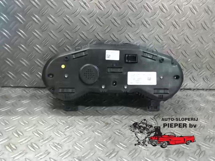 Kilometerteller KM van een Ford Focus 3 Wagon 1.0 Ti-VCT EcoBoost 12V 125 2013