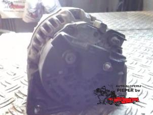 Gebruikte Dynamo Opel Astra H (L48) 1.6 16V Twinport Prijs op aanvraag aangeboden door Autosloperij Pieper BV