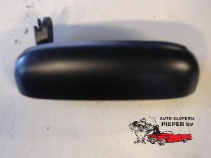 Nieuwe Deurgreep 2Deurs rechts Nissan Micra (K11) 1.3 LX,SLX 16V Prijs € 26,24 Inclusief btw aangeboden door Autosloperij Pieper BV