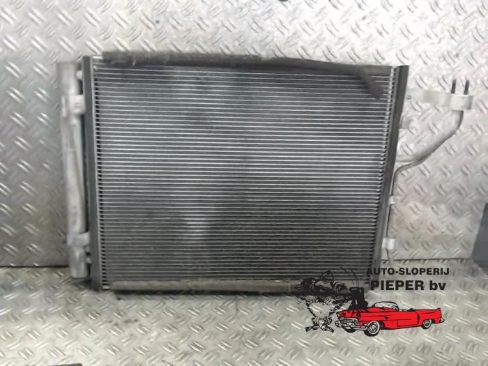 Gebruikte Airco Condensor Hyundai i30 (FD) 1.6 CRDi 16V VGT LP Prijs € 36,75 Margeregeling aangeboden door Autosloperij Pieper BV