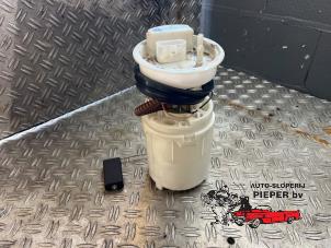 Gebruikte Benzinepomp Seat Ibiza III (6L1) 1.4 16V 100 Prijs op aanvraag aangeboden door Autosloperij Pieper BV