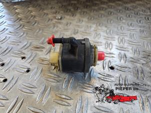 Gebruikte Brandstof Drukregelaar BMW 3 serie (F30) 320d 2.0 16V Prijs € 52,50 Margeregeling aangeboden door Autosloperij Pieper BV