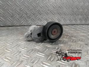 Gebruikte Spanrol Multiriem Ford Focus 3 Wagon 1.0 Ti-VCT EcoBoost 12V 125 Prijs € 26,25 Margeregeling aangeboden door Autosloperij Pieper BV