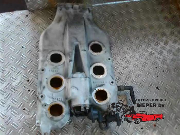 Gebruikte Spruitstuk Inlaat Opel Omega B Caravan (21/22/23) 3.2 V6 24V Prijs € 63,00 Margeregeling aangeboden door Autosloperij Pieper BV