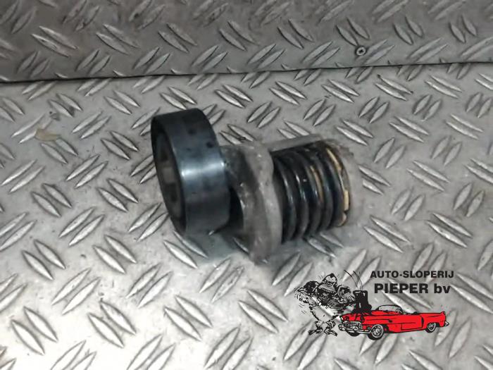 Gebruikte Spanner multiriem Volkswagen Polo V (6R) 1.2 TDI 12V BlueMotion Prijs € 21,00 Margeregeling aangeboden door Autosloperij Pieper BV