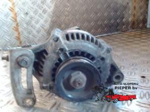 Gebruikte Dynamo Honda Civic (MA/MB) 1.5i VTEC-E 16V Prijs op aanvraag aangeboden door Autosloperij Pieper BV