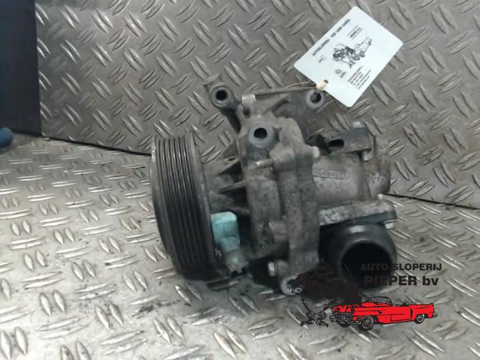 Gebruikte Waterpomp Opel Astra J Sports Tourer (PD8/PE8/PF8) 1.6 CDTI 16V Prijs € 105,00 Margeregeling aangeboden door Autosloperij Pieper BV
