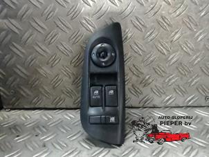 Gebruikte Schakelaar Elektrisch Raam Hyundai Coupe 2.0i 16V CVVT Prijs op aanvraag aangeboden door Autosloperij Pieper BV