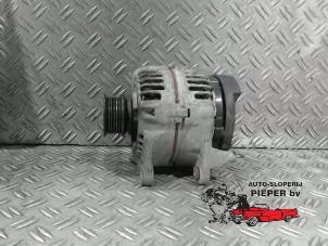 Gebruikte Dynamo Volkswagen Golf IV (1J1) 2.0 Prijs op aanvraag aangeboden door Autosloperij Pieper BV