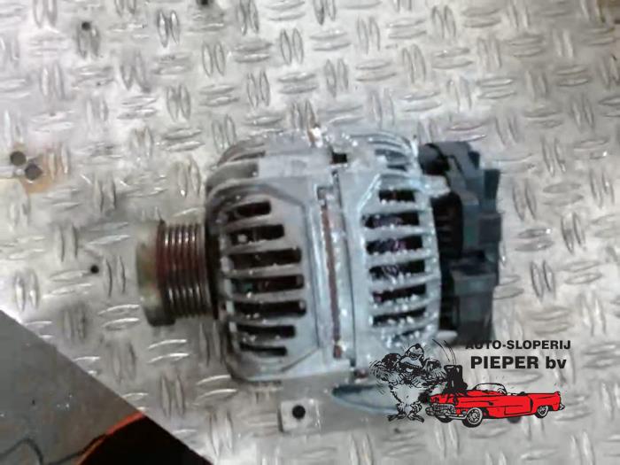 Gebruikte Dynamo Volvo S40 (VS) 2.0 16V Prijs € 42,00 Margeregeling aangeboden door Autosloperij Pieper BV