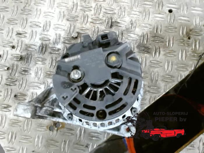 Gebruikte Dynamo Volvo S80 (TR/TS) 2.4 20V 140 Prijs € 47,25 Margeregeling aangeboden door Autosloperij Pieper BV