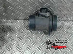 Gebruikte Luchtmassameter Renault Laguna III (BT) 2.0 16V Prijs € 42,00 Margeregeling aangeboden door Autosloperij Pieper BV