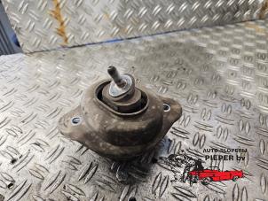 Gebruikte Motorsteun BMW X3 (E83) 2.5 24V Prijs € 26,25 Margeregeling aangeboden door Autosloperij Pieper BV