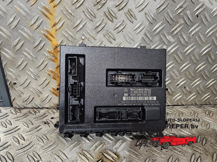 Gebruikte Computer Body Control Mercedes B (W245) 1.5 B-150 16V Prijs € 105,00 Margeregeling aangeboden door Autosloperij Pieper BV