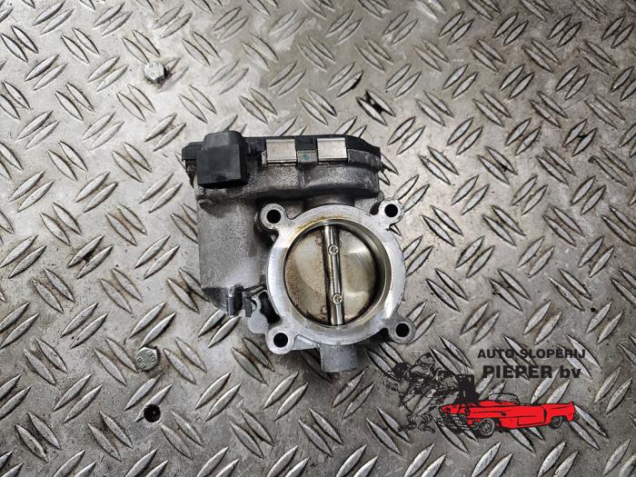 Gebruikte Gasklephuis Mercedes B (W245) 1.5 B-150 16V Prijs € 52,50 Margeregeling aangeboden door Autosloperij Pieper BV