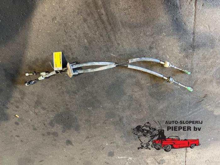 Gebruikte Schakelkabel Versnellingsbak Fiat 500 (312) 0.9 TwinAir 85 Prijs € 105,00 Margeregeling aangeboden door Autosloperij Pieper BV