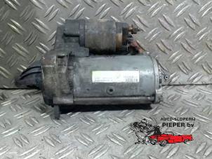 Gebruikte Startmotor Renault Trafic New (FL) 2.0 dCi 16V 115 Prijs op aanvraag aangeboden door Autosloperij Pieper BV