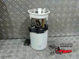 Gebruikte Benzinepomp Seat Ibiza IV (6J5) 1.6 16V Prijs € 42,00 Margeregeling aangeboden door Autosloperij Pieper BV