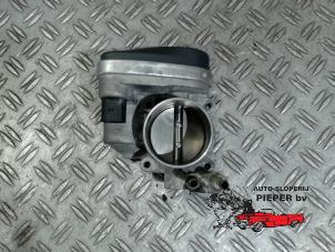 Gebruikte Gasklephuis Volkswagen Golf V (1K1) 2.0 FSI 16V Prijs € 42,00 Margeregeling aangeboden door Autosloperij Pieper BV