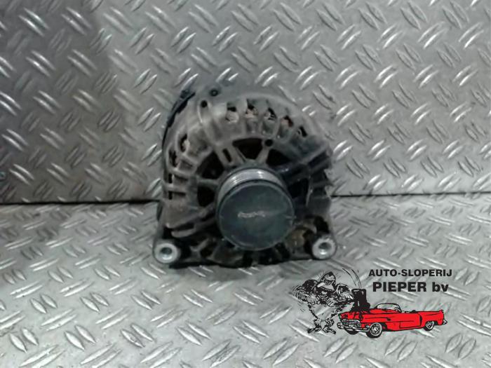 Dynamo van een Peugeot Expert (G9) 1.6 HDi 90 2013