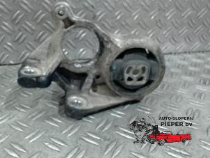 Gebruikte Motorsteun Peugeot Expert (G9) 1.6 HDi 90 Prijs € 36,75 Margeregeling aangeboden door Autosloperij Pieper BV