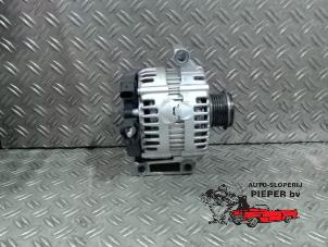 Gebruikte Dynamo Ford Mondeo IV Wagon 2.0 16V Prijs € 52,50 Margeregeling aangeboden door Autosloperij Pieper BV