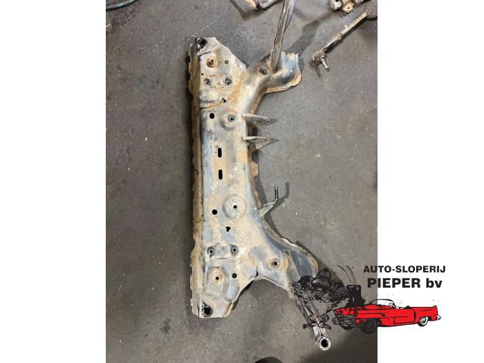 Gebruikte Subframe Ford B-Max (JK8) 1.0 EcoBoost 12V 125 Van Prijs € 78,75 Margeregeling aangeboden door Autosloperij Pieper BV