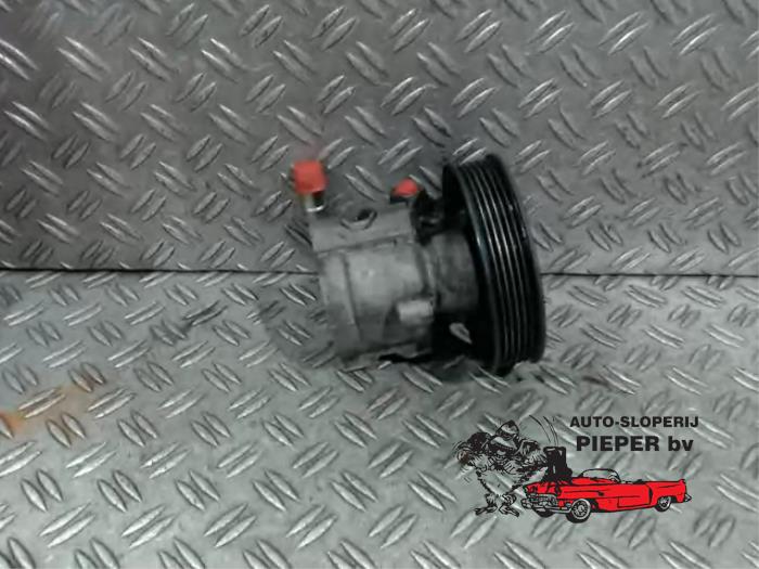 Gebruikte Servopomp Chevrolet Captiva (C100) 2.4 16V 4x4 Prijs € 63,00 Margeregeling aangeboden door Autosloperij Pieper BV