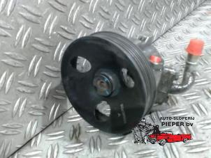 Servopomp van een Chevrolet Captiva (C100) 2.4 16V 4x4 2006