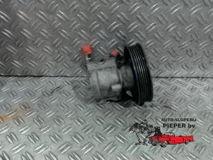 Servopomp van een Chevrolet Captiva (C100) 2.4 16V 4x4 2006