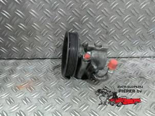 Servopomp van een Chevrolet Captiva (C100) 2.4 16V 4x4 2006