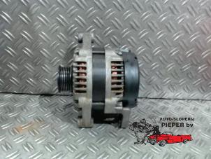 Gebruikte Alternator Chevrolet Captiva (C100) 2.4 16V 4x4 Prijs € 63,00 Margeregeling aangeboden door Autosloperij Pieper BV