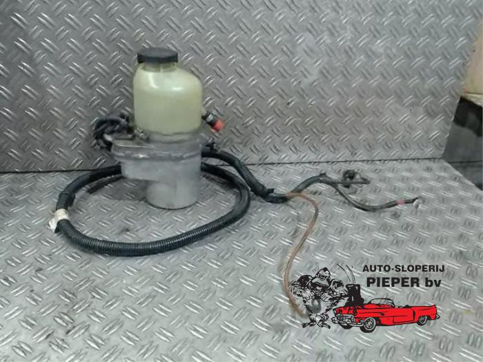 Gebruikte Servopomp Opel Astra H (L48) 1.4 16V Twinport Prijs € 63,00 Margeregeling aangeboden door Autosloperij Pieper BV