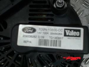 Alternator van een Ford Fiesta 6 (JA8) 1.4 16V 2009