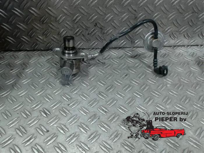 Gebruikte Hogedrukpomp Ford Focus 3 1.0 Ti-VCT EcoBoost 12V 100 Prijs € 78,75 Margeregeling aangeboden door Autosloperij Pieper BV