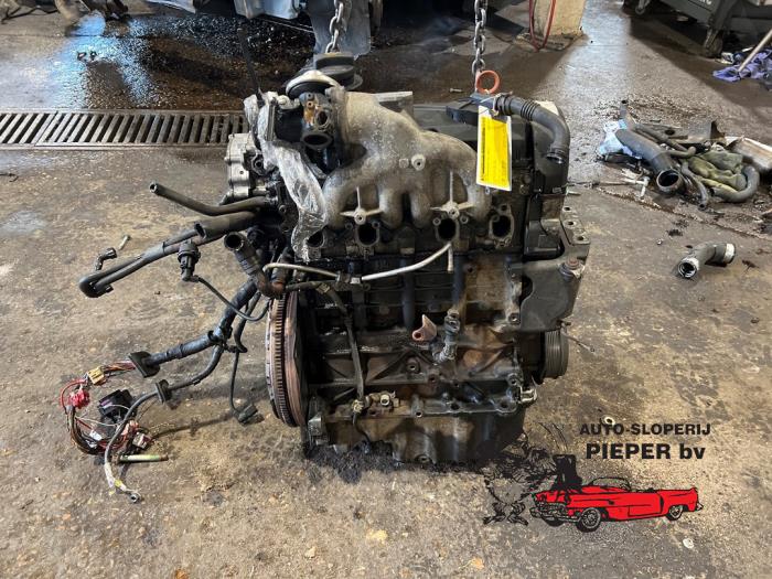 Gebruikte Motor Volkswagen Transporter T5 1.9 TDi Prijs op aanvraag aangeboden door Autosloperij Pieper BV