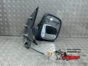 Gebruikte Buitenspiegel rechts Volkswagen Transporter T5 2.5 TDi PF Prijs € 94,50 Margeregeling aangeboden door Autosloperij Pieper BV