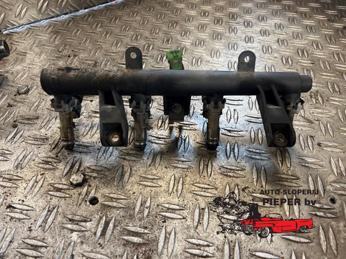 Gebruikte Galerij (Injectie) Peugeot 206 (2A/C/H/J/S) 1.4 XR,XS,XT,Gentry Prijs € 52,50 Margeregeling aangeboden door Autosloperij Pieper BV