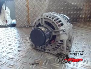 Gebruikte Dynamo Volkswagen Golf IV (1J1) 2.0 Prijs € 52,50 Margeregeling aangeboden door Autosloperij Pieper BV