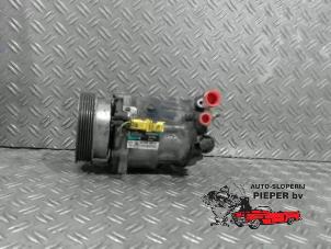 Gebruikte Pomp Airco Peugeot 607 (9D/U) 3.0 V6 24V Prijs € 131,25 Margeregeling aangeboden door Autosloperij Pieper BV