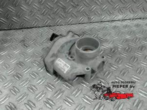 Gebruikte Gasklephuis Ford Fiesta 5 (JD/JH) 1.4 16V Prijs € 42,00 Margeregeling aangeboden door Autosloperij Pieper BV