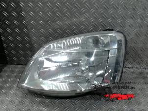 Gebruikte Linker Koplamp Citroen Berlingo 1.9 D Prijs € 36,75 Margeregeling aangeboden door Autosloperij Pieper BV