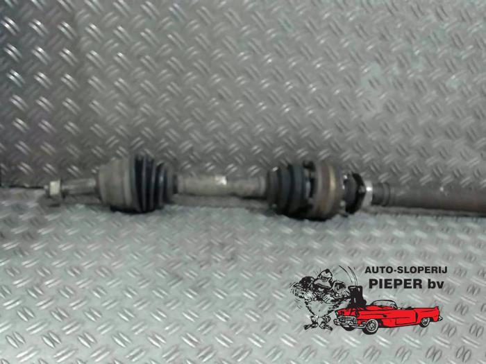 Gebruikte Steekas rechts-voor Fiat Stilo (192A/B) 1.8 16V 3-Drs. Prijs € 52,50 Margeregeling aangeboden door Autosloperij Pieper BV
