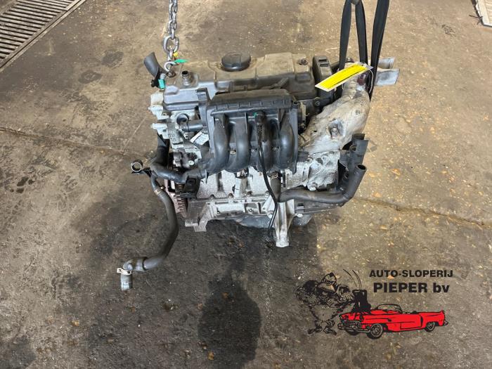 Gebruikte Motor Peugeot 206+ (2L/M) 1.1 XR,XS Prijs € 367,50 Margeregeling aangeboden door Autosloperij Pieper BV