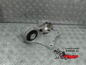 Gebruikte Motorsteun Peugeot 206 SW (2E/K) 2.0 HDi Prijs op aanvraag aangeboden door Autosloperij Pieper BV