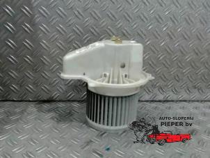 Gebruikte Kachel Ventilatiemotor Fiat 500e Prijs € 63,00 Margeregeling aangeboden door Autosloperij Pieper BV