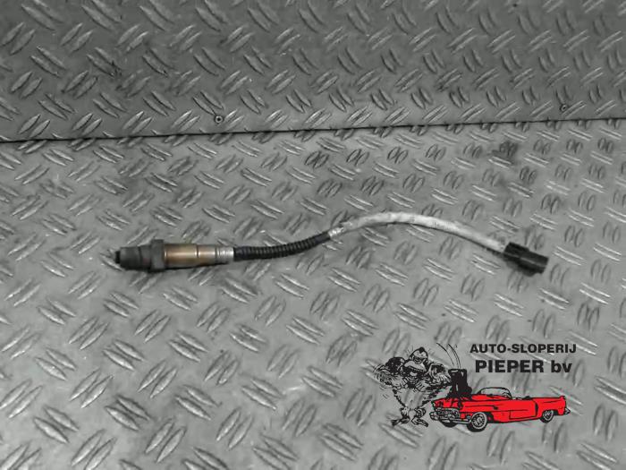 Gebruikte Lambda Sonde Renault Grand Scénic III (JZ) 1.4 16V TCe 130 Prijs € 26,25 Margeregeling aangeboden door Autosloperij Pieper BV
